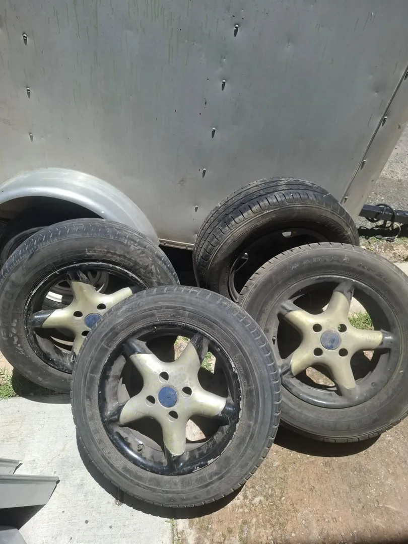Juego de 4 llantas 195/65 R15